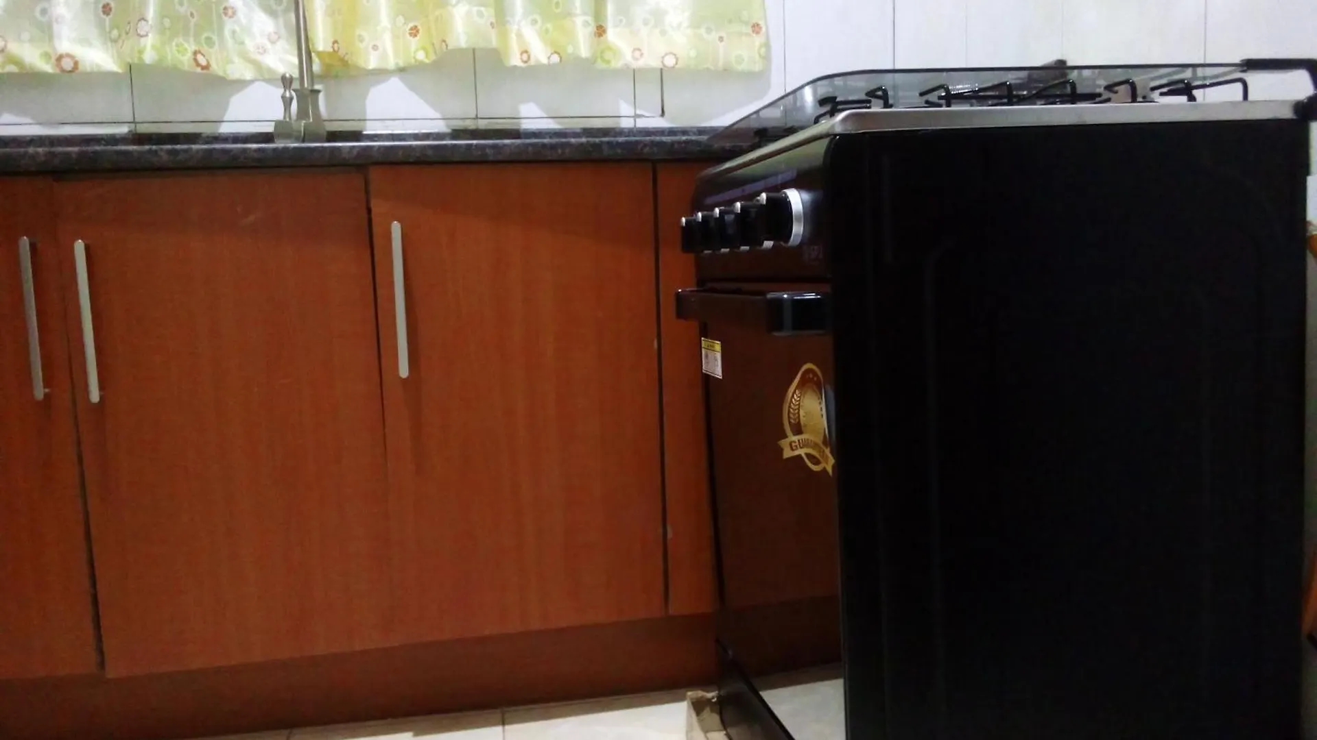 1&2 Rooms Equator Suites 坎帕拉 0*,  乌干达