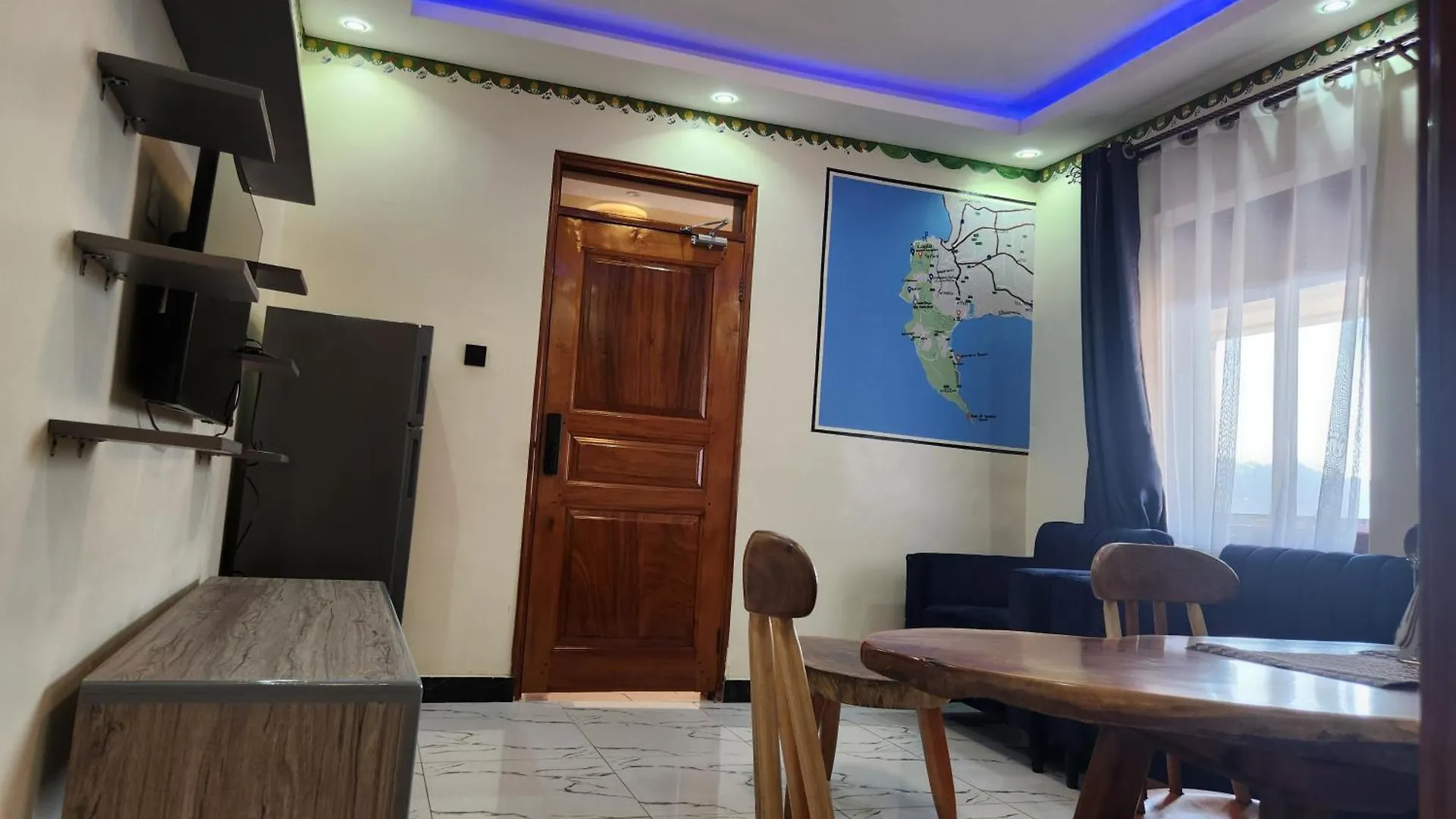 1&2 Rooms Equator Suites 坎帕拉 0*,